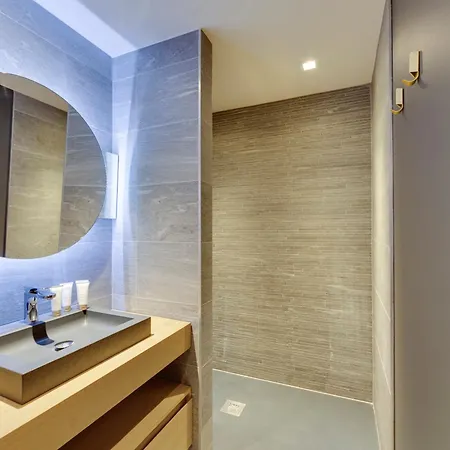 Moderne Au Coeur De Tignes, 2 Chambres, Balcon, Wifi, Linge Fourni - Fr-1-641-3 Tignes